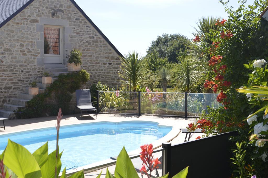 La Ferme De Kerraoul Bed & Breakfast Combrit ภายนอก รูปภาพ